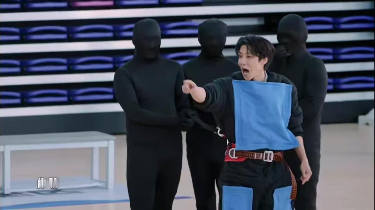 陈赫鹿晗做老板的不同待遇鹿晗身边的高瀚宇，堪称行走的“老板至上”说明书：比赛前主