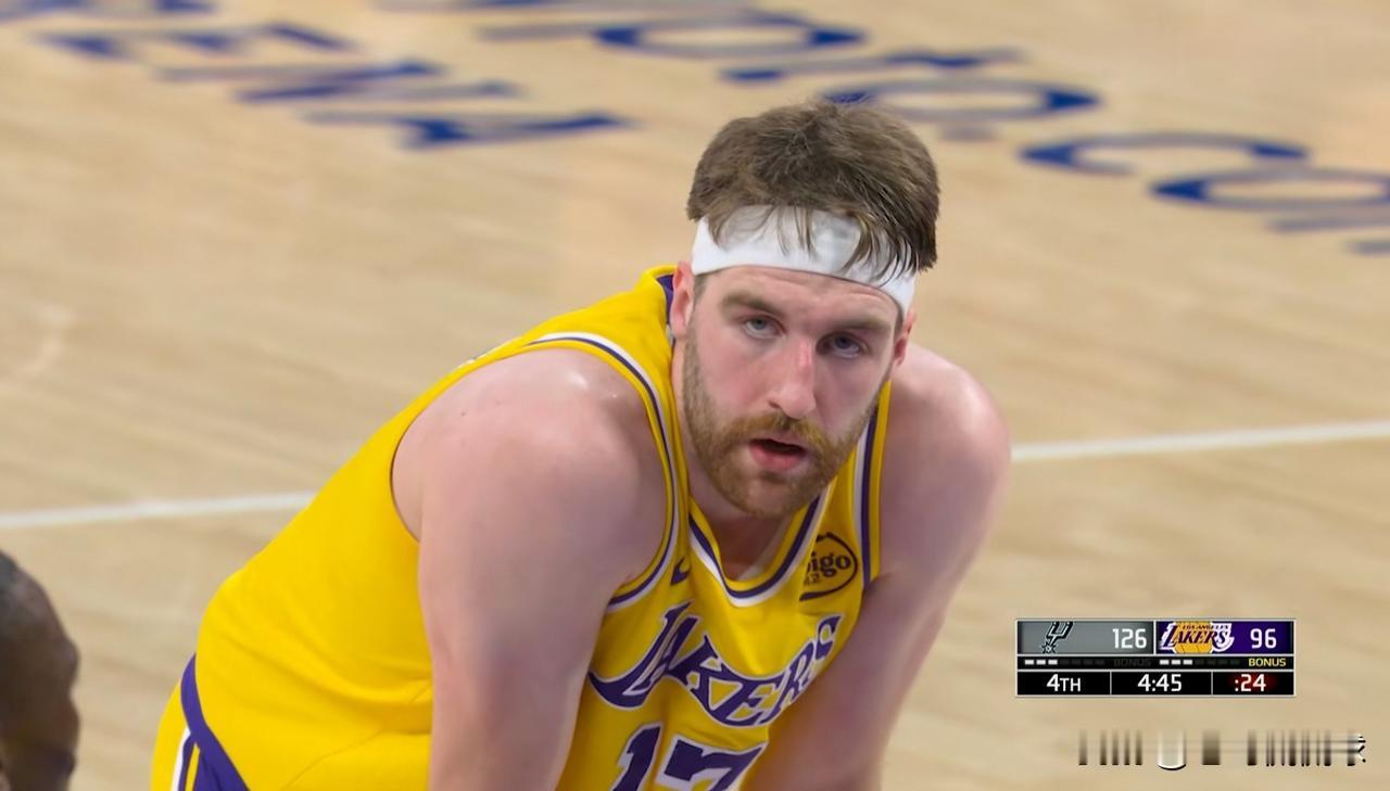 湖人大将蒂米的得分能力真是不容小觑！在今天湖人主场以108：136不敌马刺的比赛