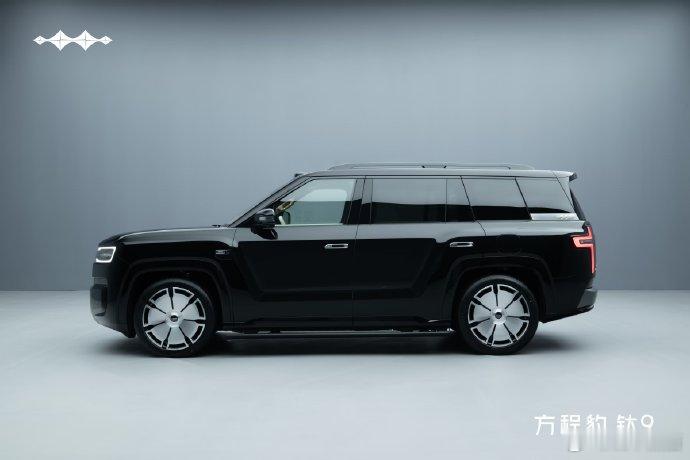 方程豹钛9陨石黑，帅吗？好魁梧方程豹钛9​​​