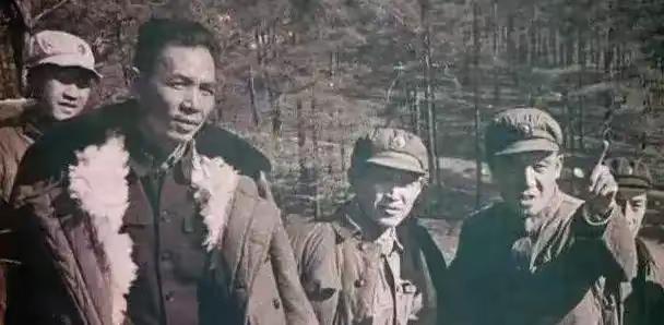 1962年攻下印军仓库内幕：战士穿印军装吃印军罐头，追着溃敌猛打说起1962