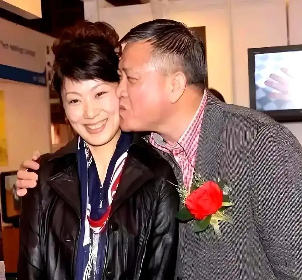 67岁糖尿病，还站台上血糖飙到18，他下台先扎手指。医生说再演一次可能直接