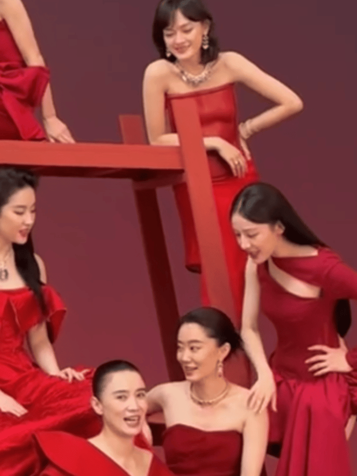 谁营销的词条，很明显的尬聊，就是演员在镜头前装熟的尬聊，这cp也能磕吗[费解