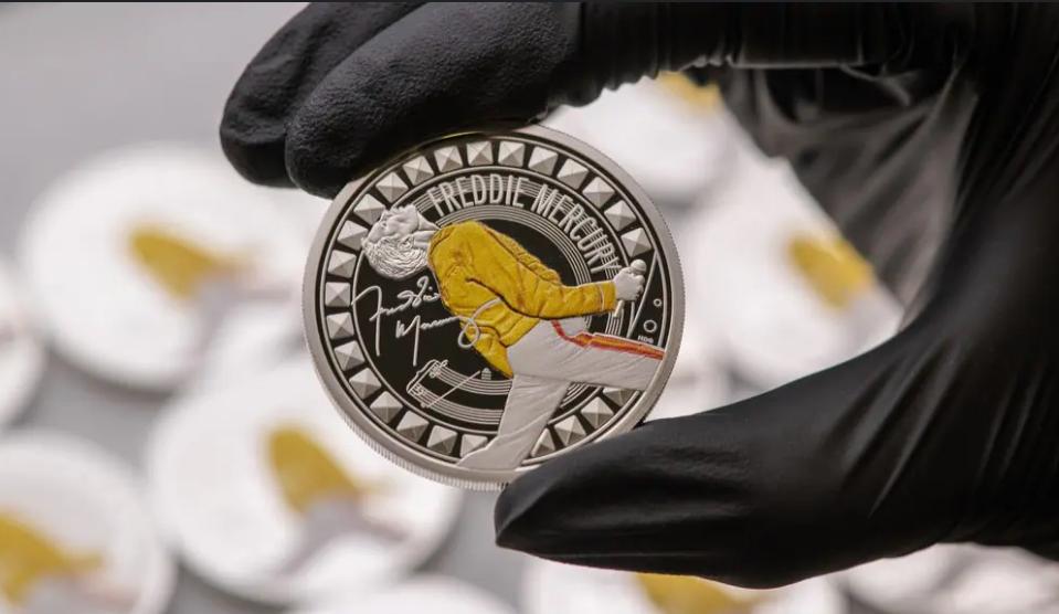 英国皇家铸币厂发行弗雷迪纪念币英国皇家铸币局推出新款纪念币，以纪念皇后乐队主