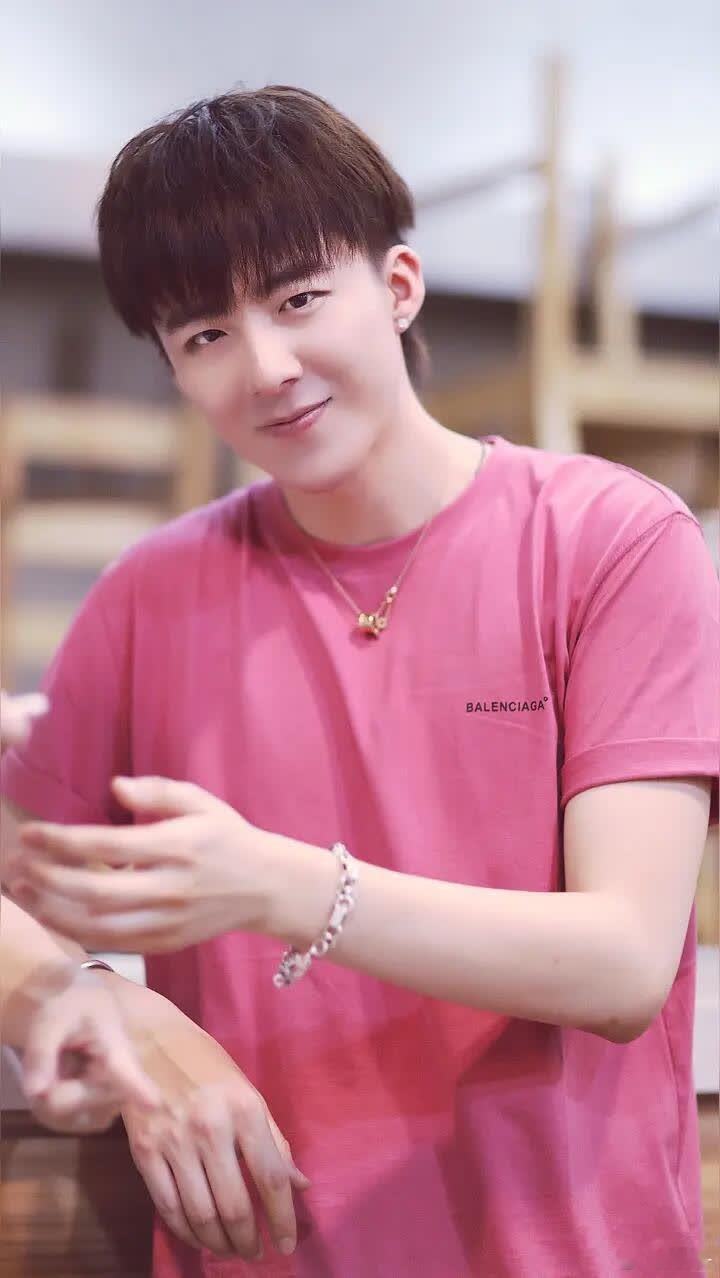 刘宇宁3年不换壁纸？原因戳得人想哭！刘宇宁3年不换壁纸？原因戳得人想哭！家