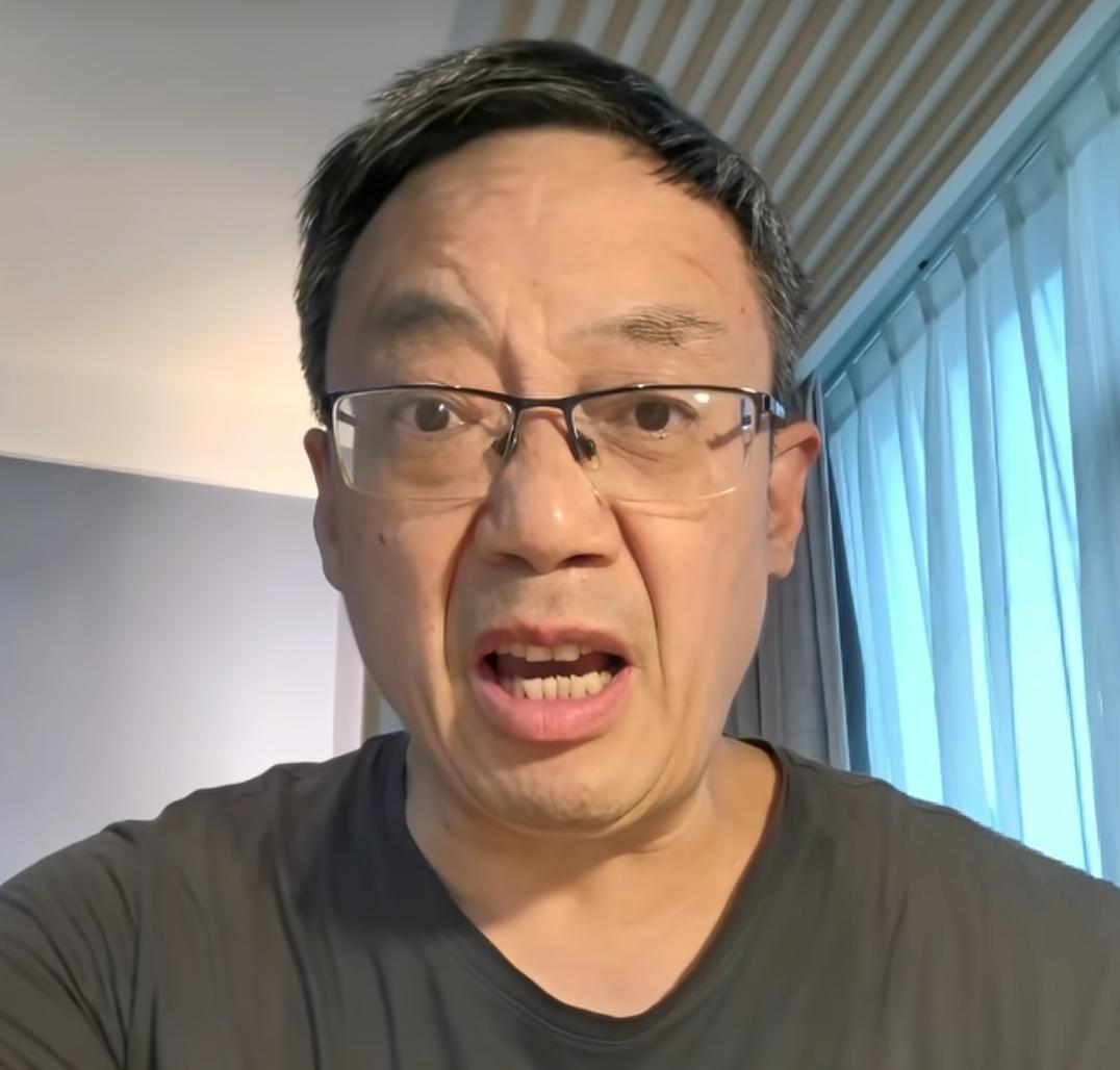 汤家凤9月17日发文，怒斥某位网友的留言评论，称“有立场和观点可以说出来，上来就