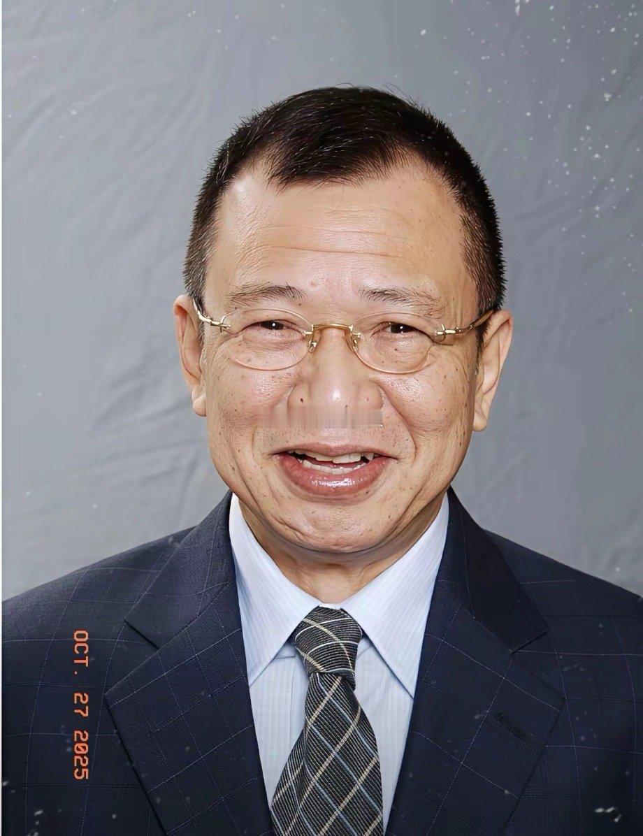 一夜之间，佘诗曼懵了黄日华也懵了……许绍雄突然病危，院外妻女以泪洗面，继子龙嬿也