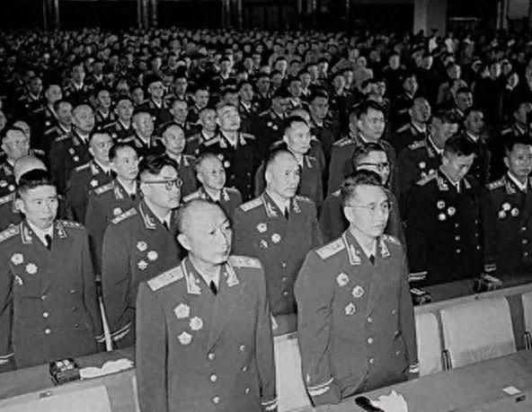 遗憾错过上将的3位开国中将：个个名震一方，资历、才能不输上将“1954年12月