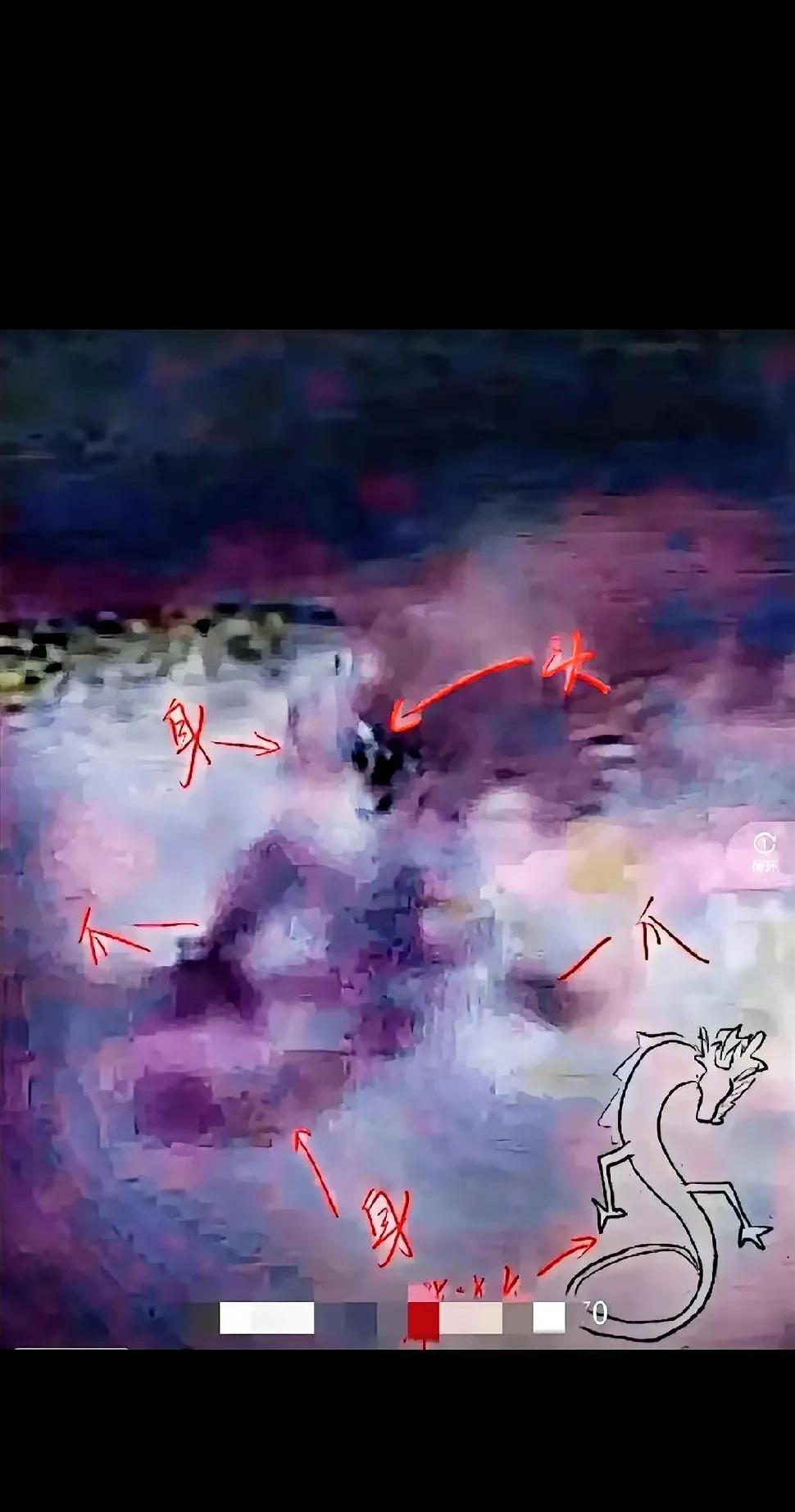上周坐飞西安的航班，在天上整整绕了一个多小时还不落地。第一次遇到这种情况，心里直