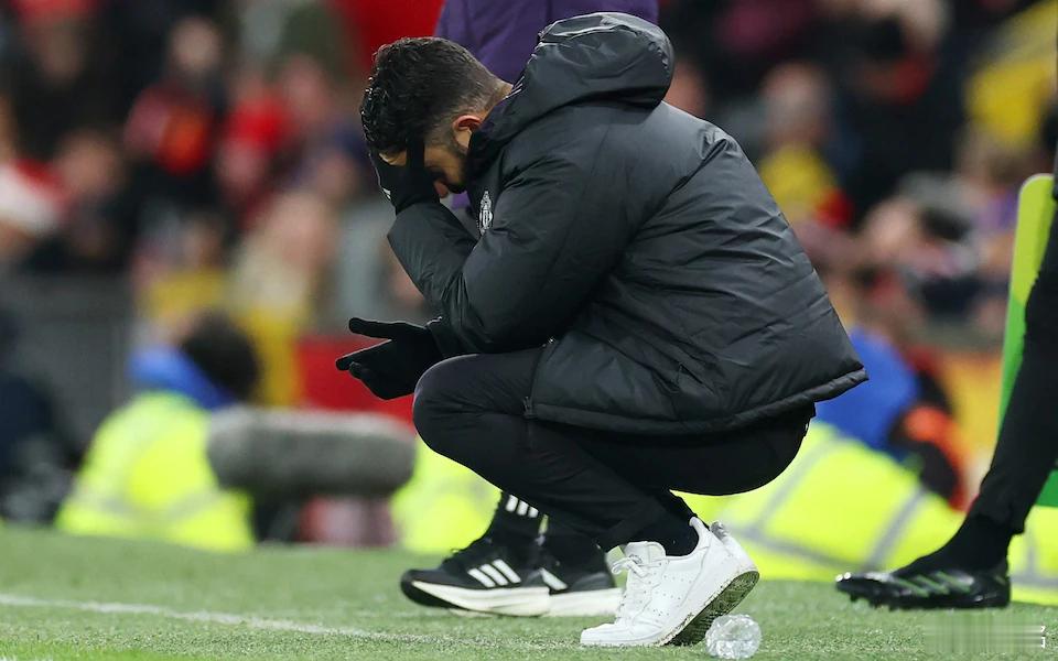 咱是无神论者，绝对不搞封建迷信。但是我总觉得，只要阿莫里姆在比赛中还是有这样的沮