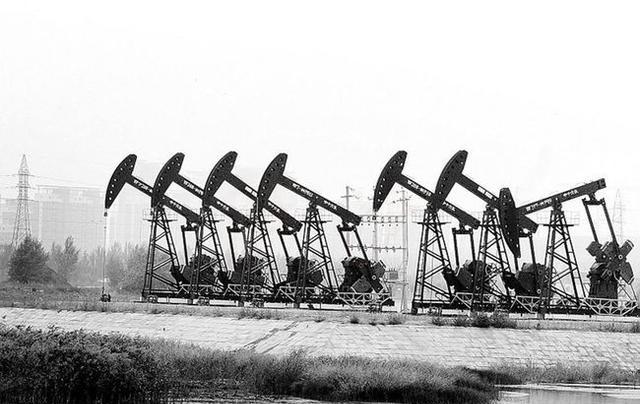 当年日本没发现大庆油田，看似是国运，背后实则是东北抗联先辈们的以命相拼。当时日本