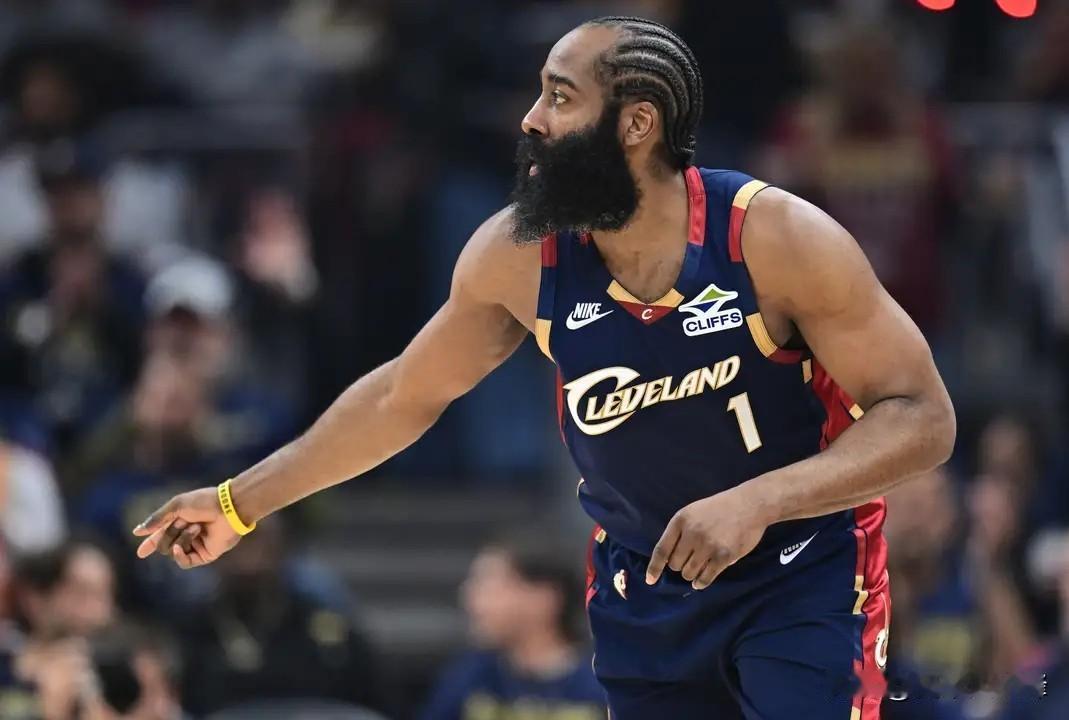 骑士输掉G1，哈登又该背锅了？NBA东部半决赛G1打响，骑士以101-11