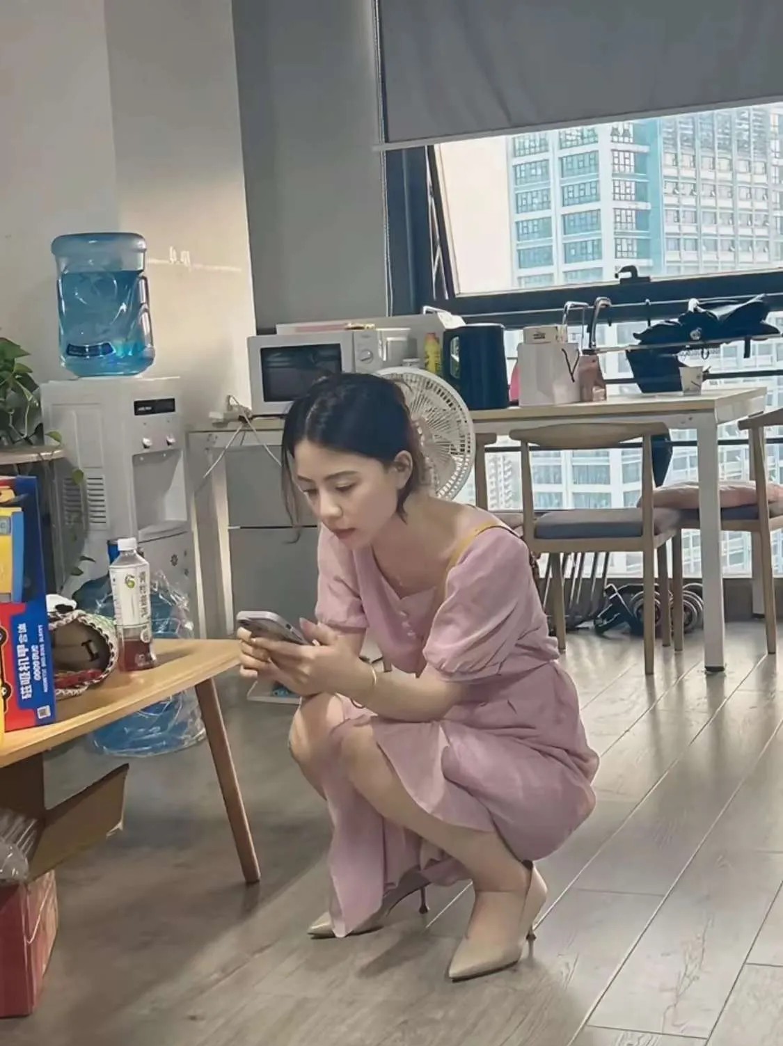 很喜欢的同事，又不太好表白，毕竟她有老公