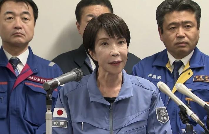 1月1日元旦第一天，高市早苗出来接受采访时不仅提到了中方，而且还再次声称未来不排