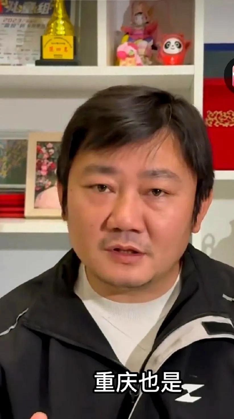 4月4日大半夜，张雪到底还是出来认错了。之前那句嚣张的“重庆一个子儿都没给”