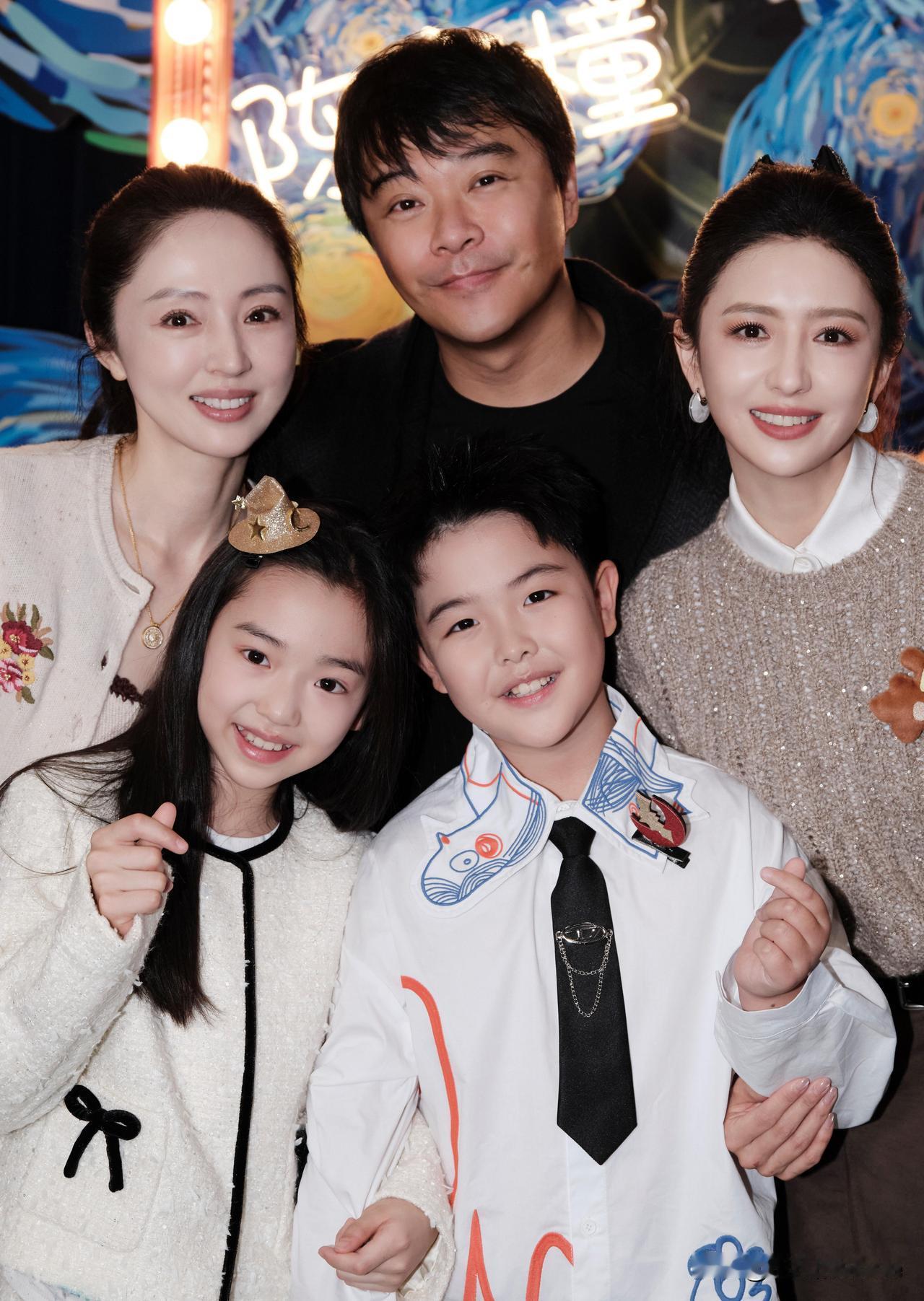 1月31日，董璇发文为闺蜜佟丽娅儿子朵朵庆祝10岁生日，并配文“祝我朵朵生日快乐