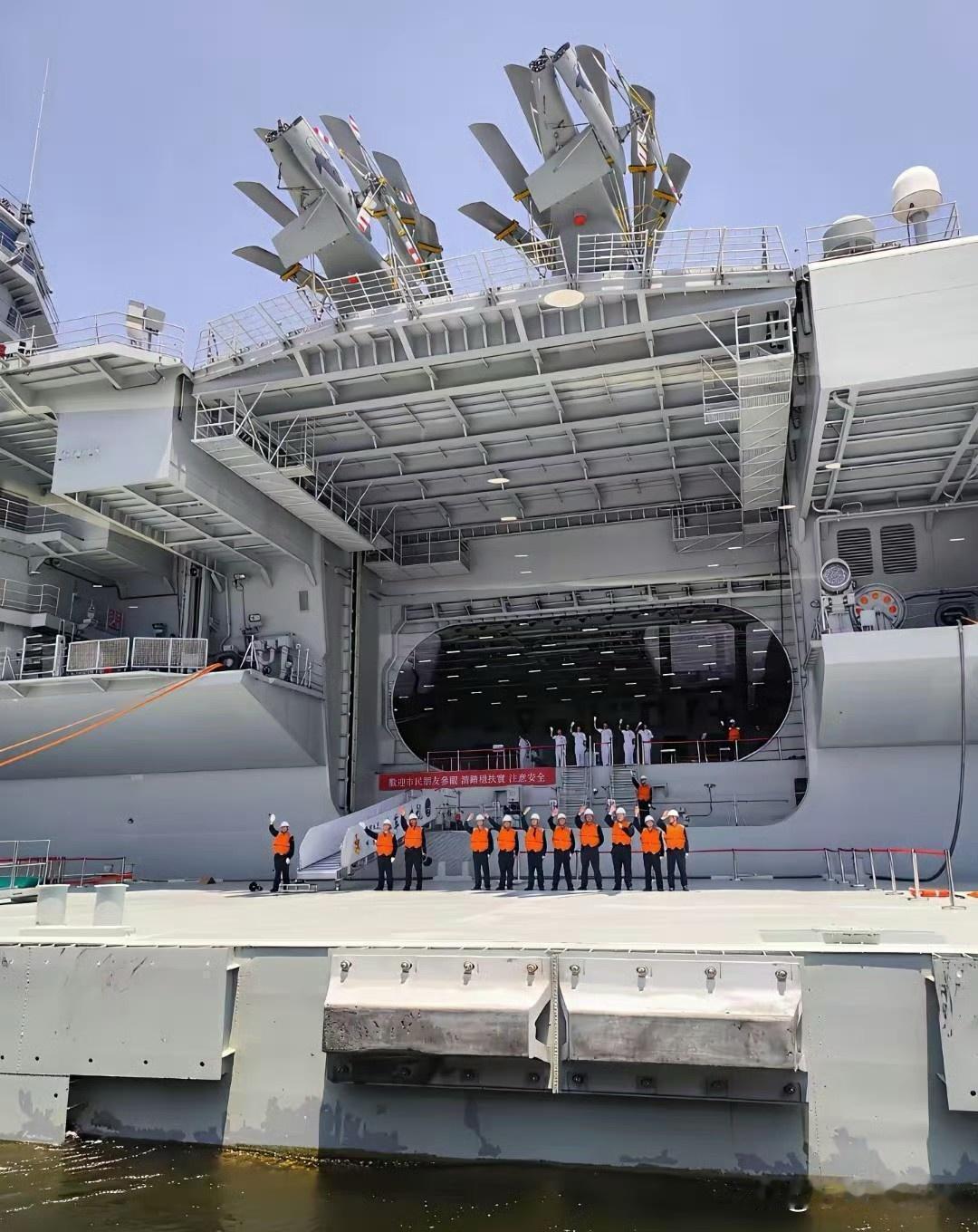 山东号居然这么大