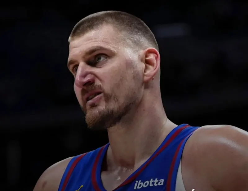 其实，约老师在下一盘大棋打没有库里没有巴特勒的勇士，对于约基奇来说简直不在话