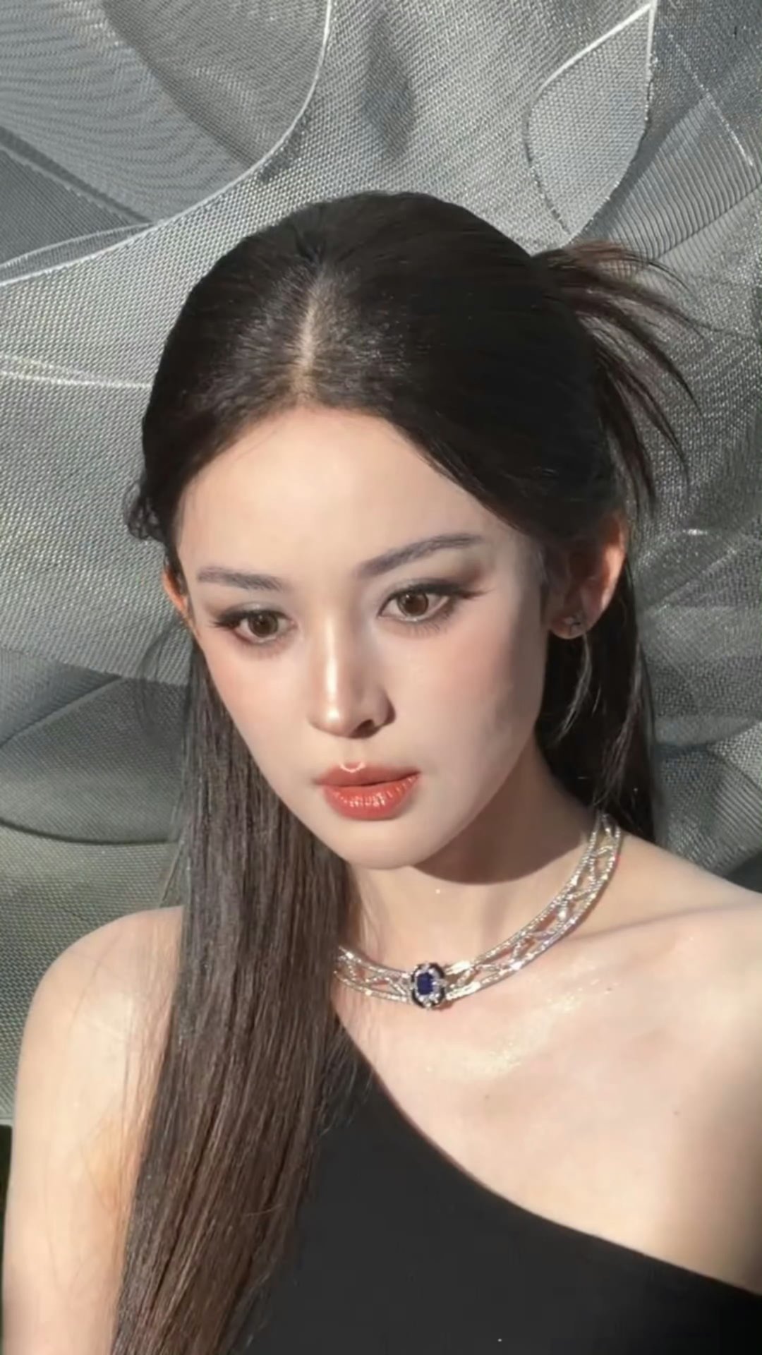 美貌可以作为实绩吗？古力娜扎可以