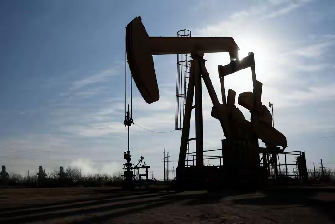 俄罗斯油轮马上抵达中国，突然在南海掉头把油送往印度【爆款标题】《俄罗斯油轮南