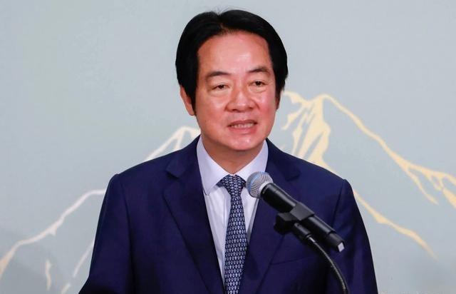 台湾的天彻底塌了。当地时间6月22日，立陶宛方面透露，外交部已经暂停和台湾的谈判