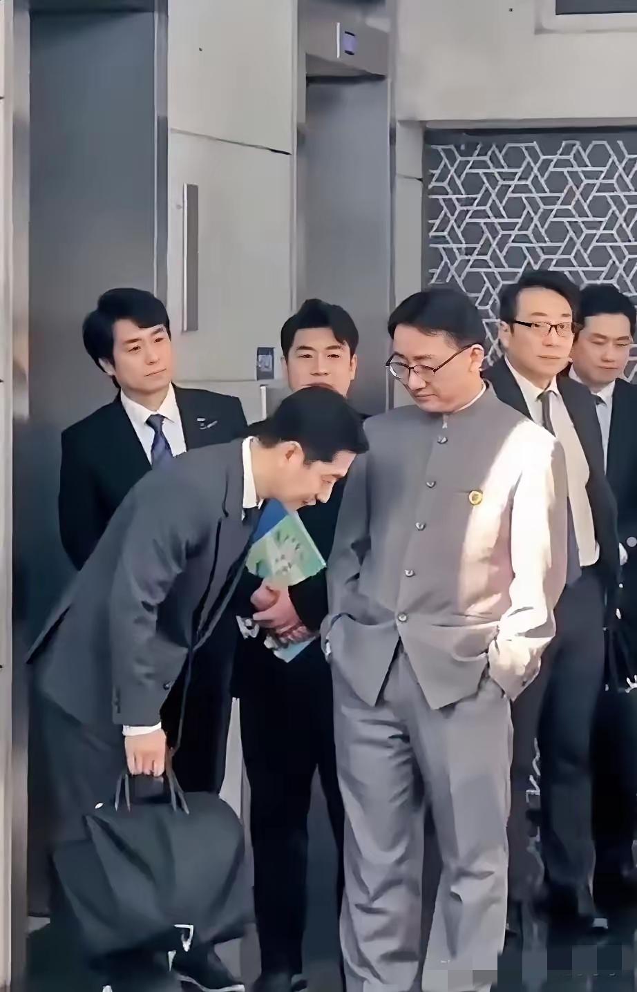 王鹏律师这波公开批评刘劲松司长的操作，真让人看懵了！明明是日本先放了涉华不当