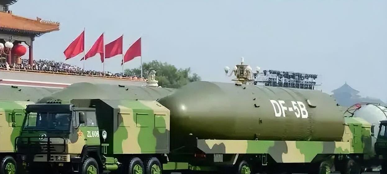 中国东风5导弹：500万吨当量震撼全球！一发灭城的终极威慑力揭秘