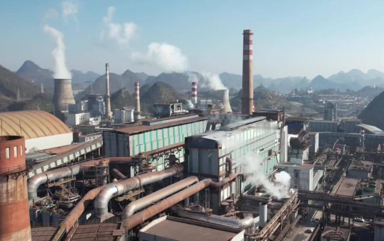 新华社北京9月16日讯，中国华能当日披露，我国首个熔盐储能搭配二氧化碳发电的示范