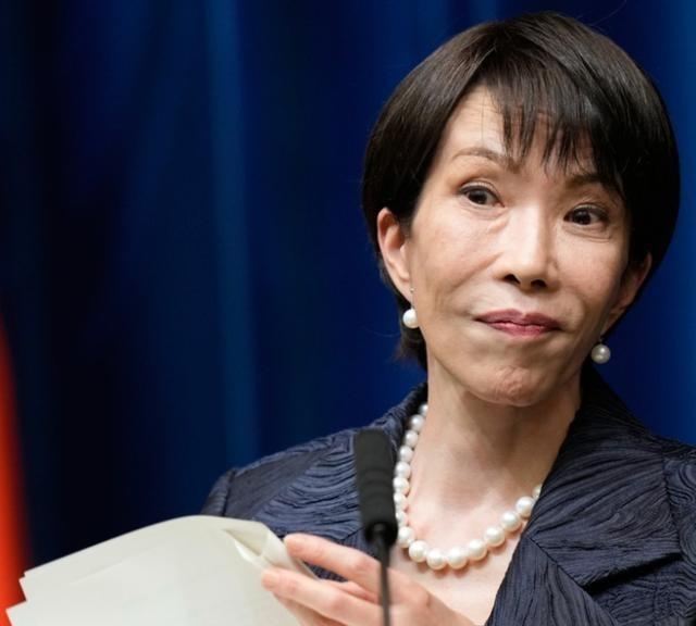 日本正在没日没夜修军事基地！美国智库：中国的动作更猛更快。大家别以为高市早苗只是