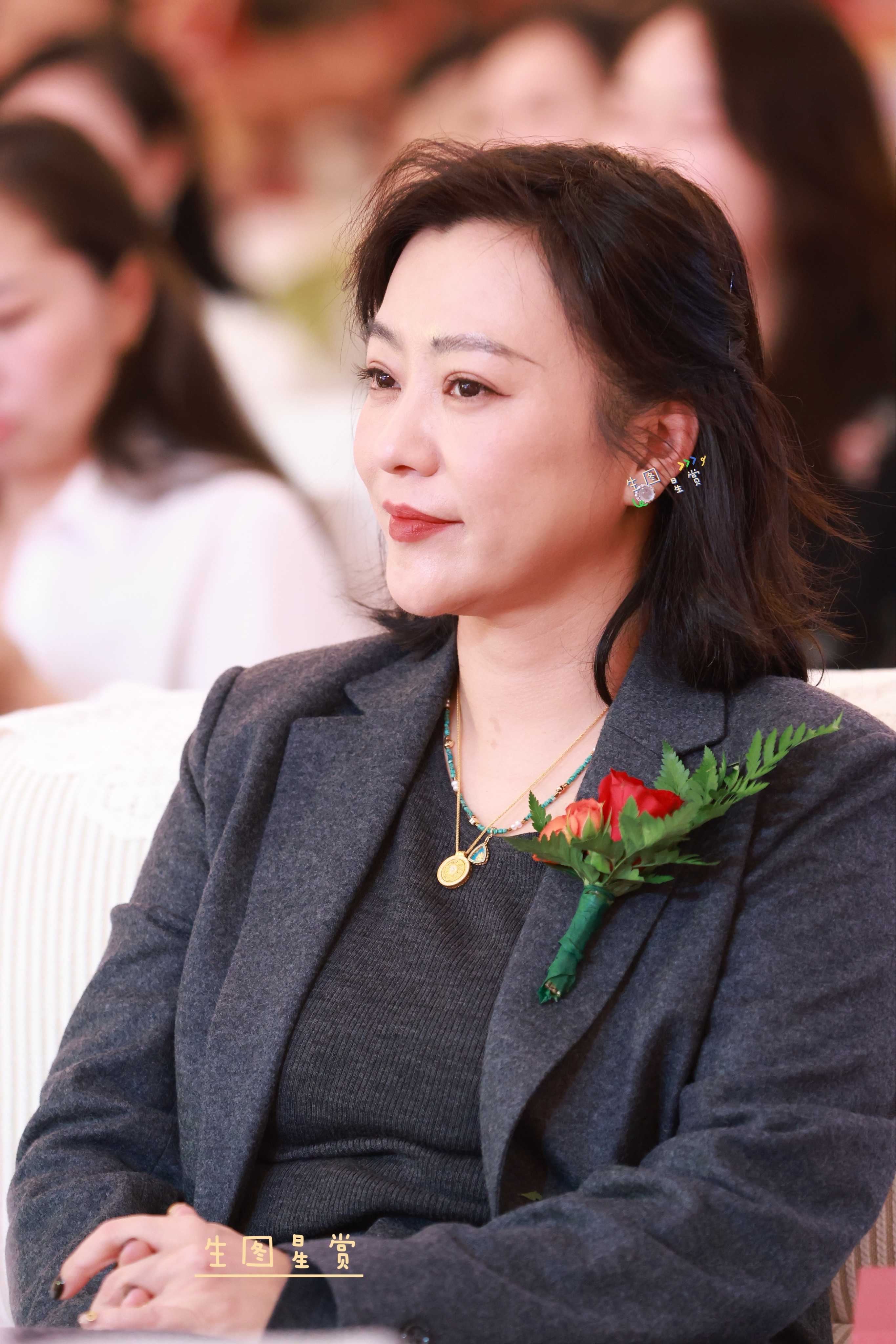 郝蕾最新品牌晚宴生图直出岁月沉淀出的优雅魅力💐​​​