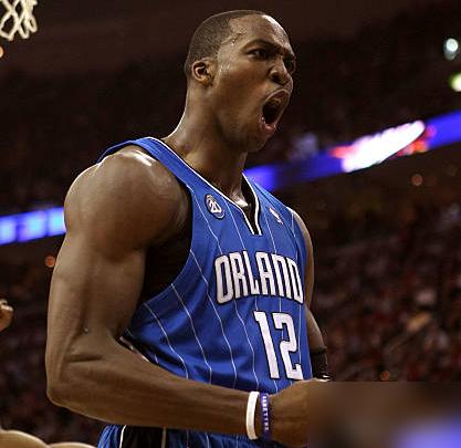 霍华德为什么进不去75大？目前看来主要有以下几个原因：NBA在评选75大时，