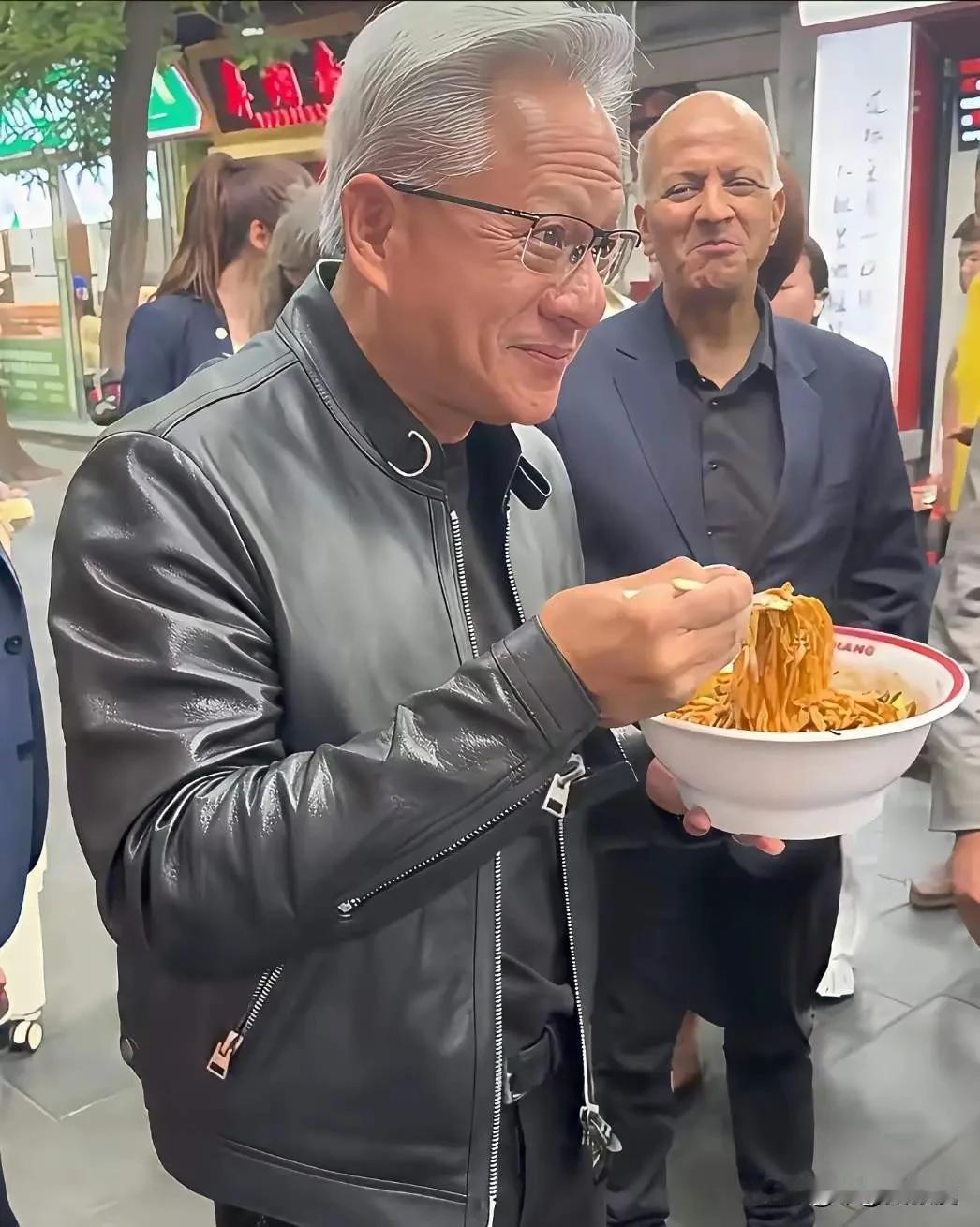 不得不说，像老黄这样级别的中年男人，应该没有什么可以烦恼的了吧？