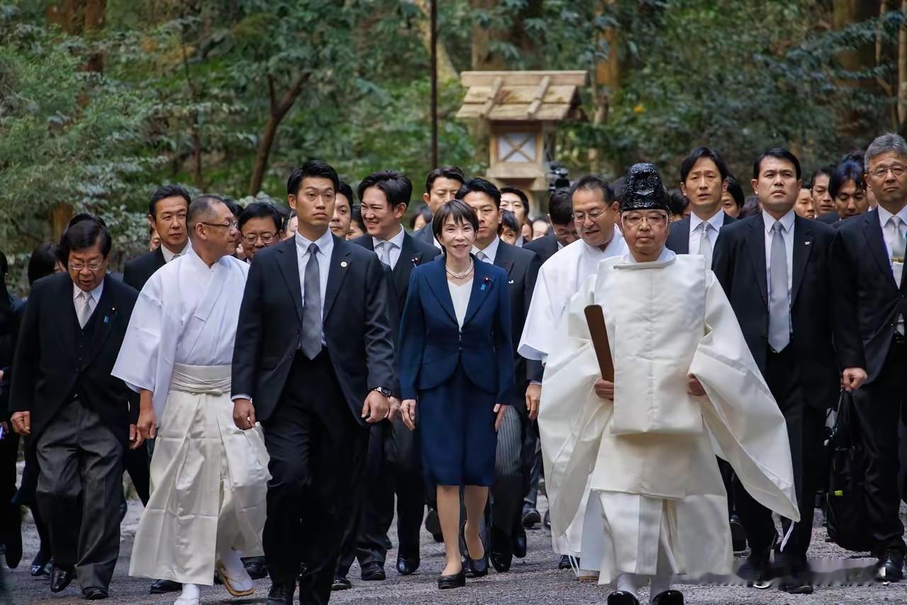 联合早报今天（1月6日）报道：“日本首相高市早苗星期一（1月5日）在参拜伊势神宫