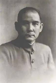 1949年，临近南京解放，孙中山之子孙科对中山陵的护卫们下了一道命令：“