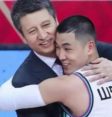 中国男篮球员高诗岩：我入选亚洲杯大名单的时候争议很大，我要为郭指导争口气。高诗岩