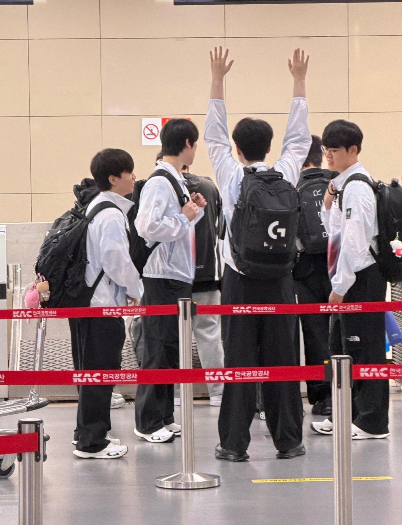 举手🐰英雄联盟s16亚运会电竞​​​
