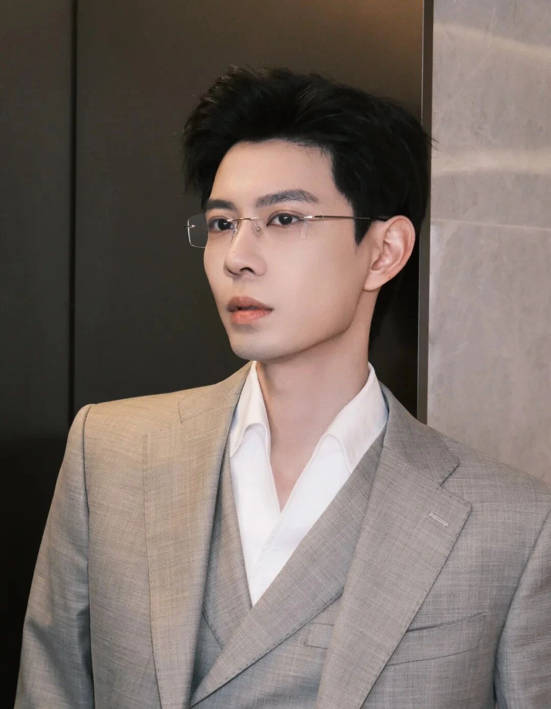 为什么要嘲人家黄浩雯？他一直就是红果头部每个月更新的S+榜单上，月月都有他！！！