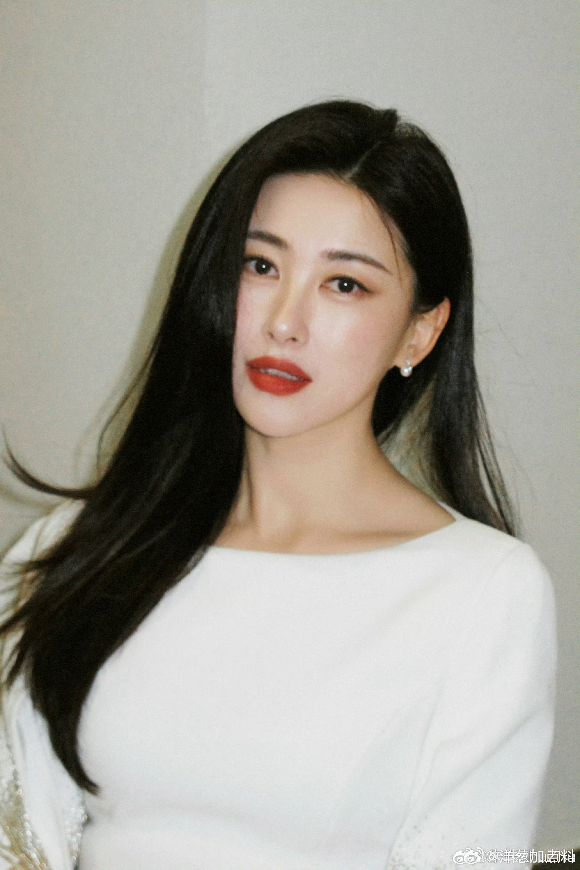 朱珠审美界最权威的母亲此女审美已是权威，就是说姐的美商能不能分我一点！