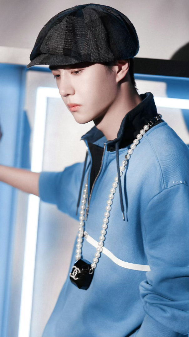 来自王一博的美貌暴击王一博