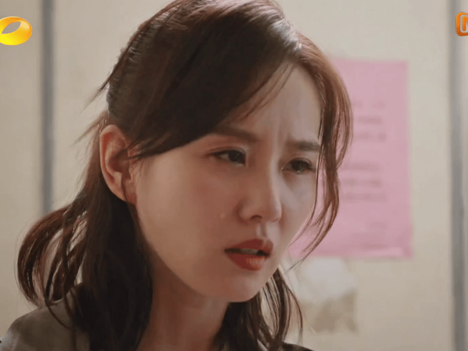 刘诗诗客串电影《惊蛰无声》的画面被审判了。观众觉得她的每个角色都给人不咸不淡的感