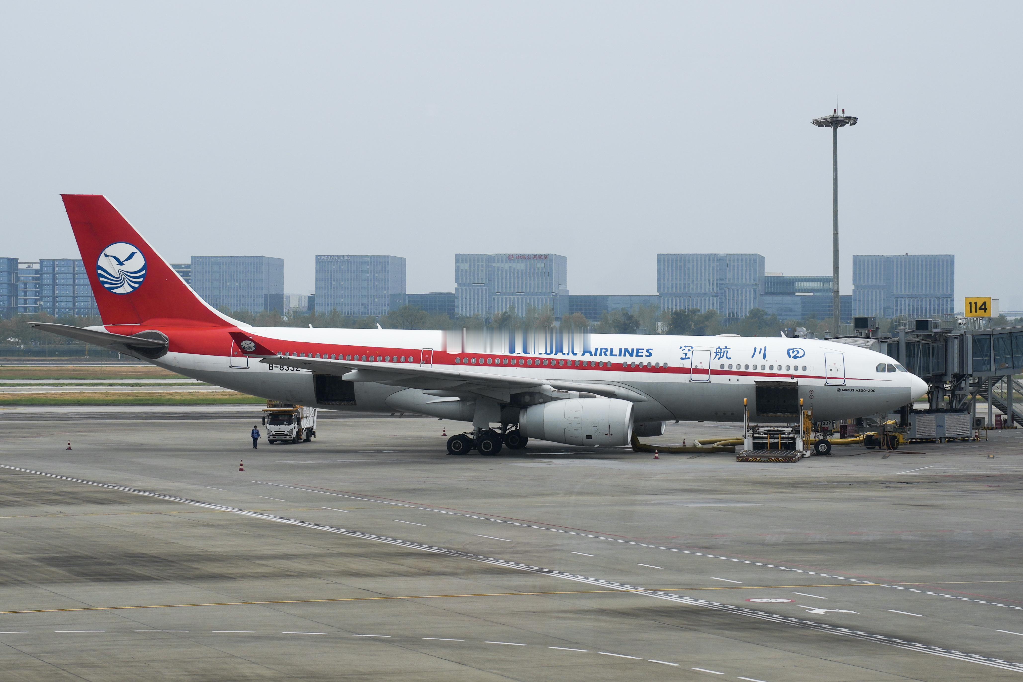 涛说涛话「川航A350机队」感觉要不了多久川航的两支宽体机队都能成为国内利用率T