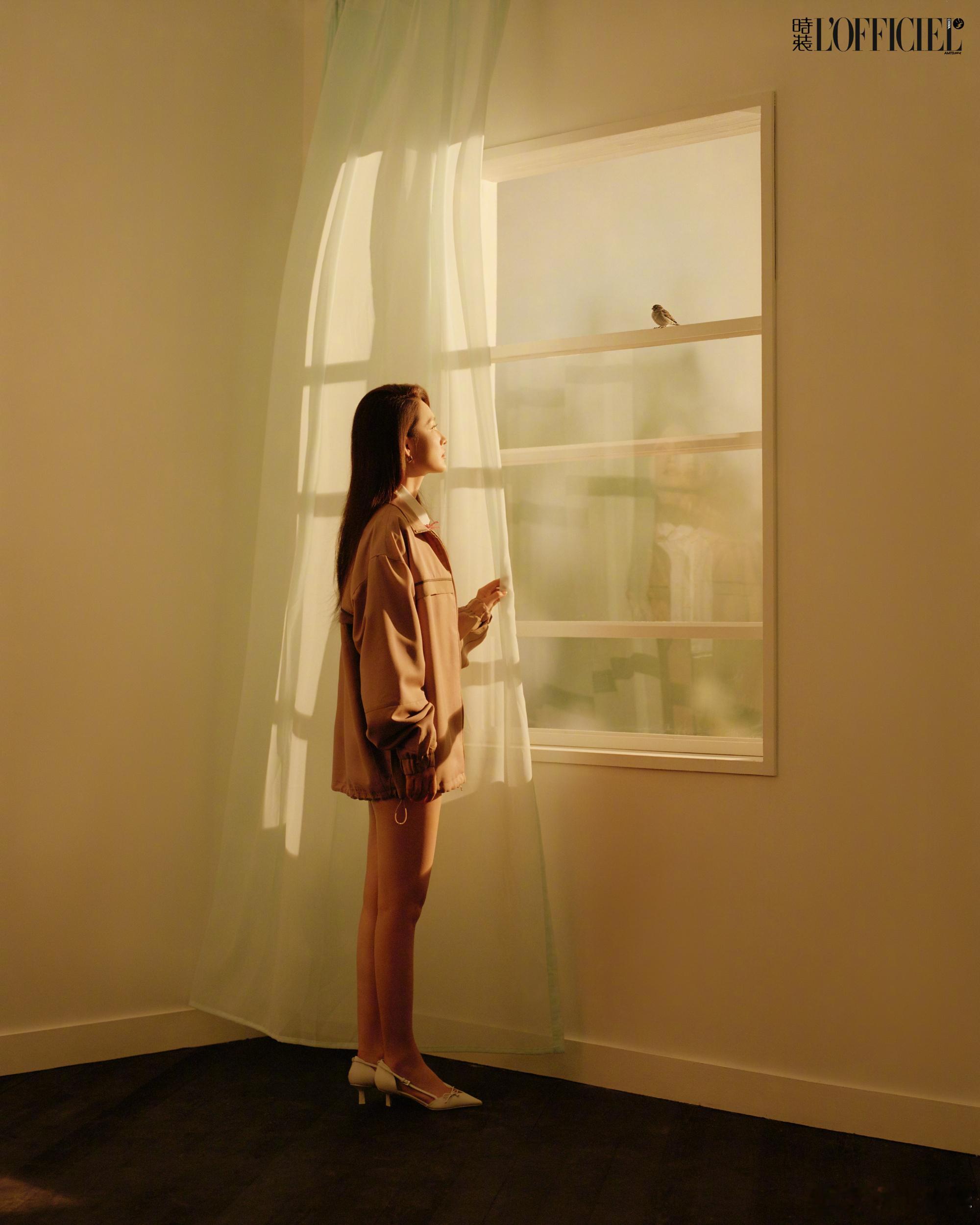 李沁幻视千金归来想看李沁再演一部都市剧李沁这组图的“千金感”直接溢出屏幕了，眼