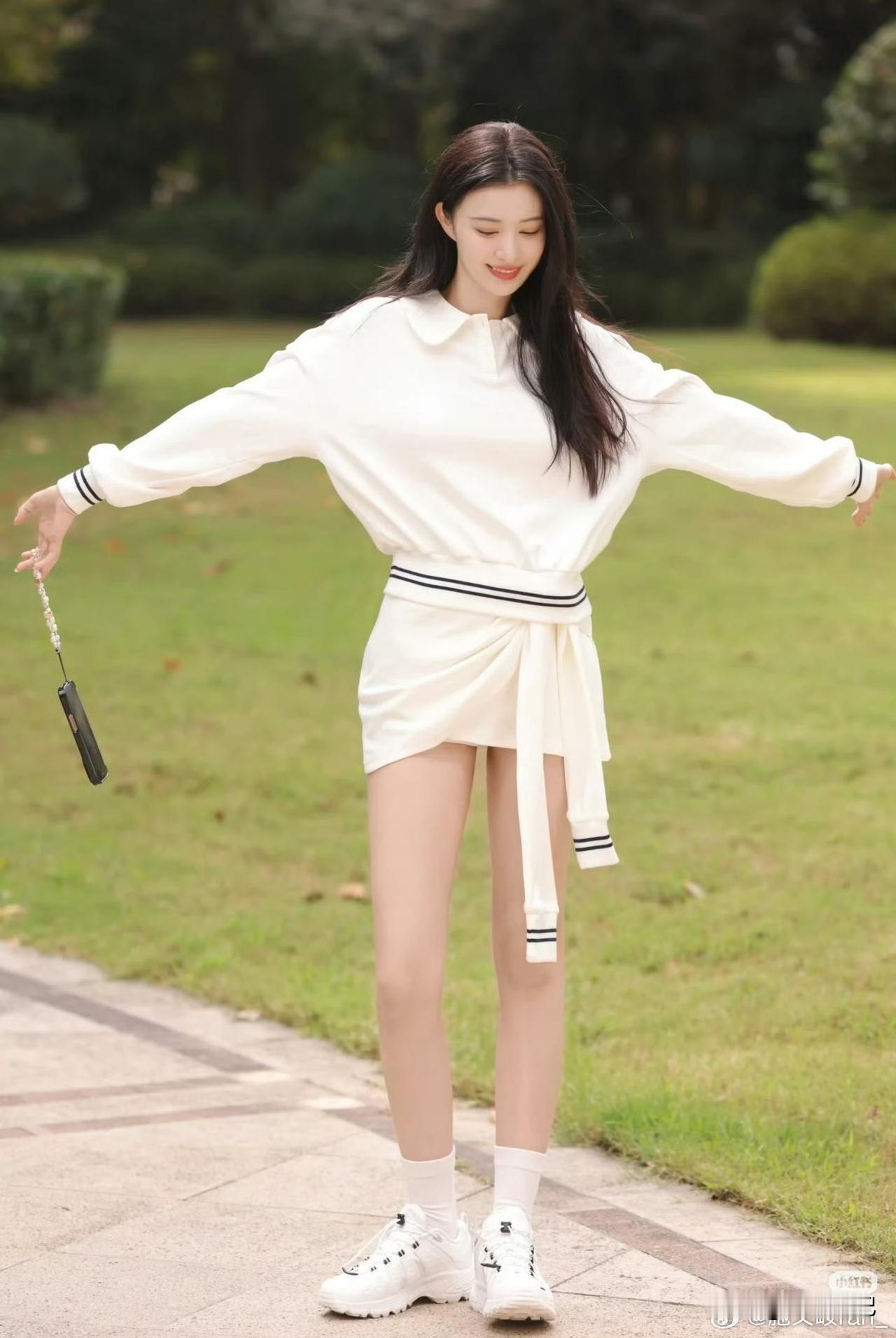 花开花谢，岁月更迭，你的美丽如同永恒的诗篇，@-王楚然-​​​