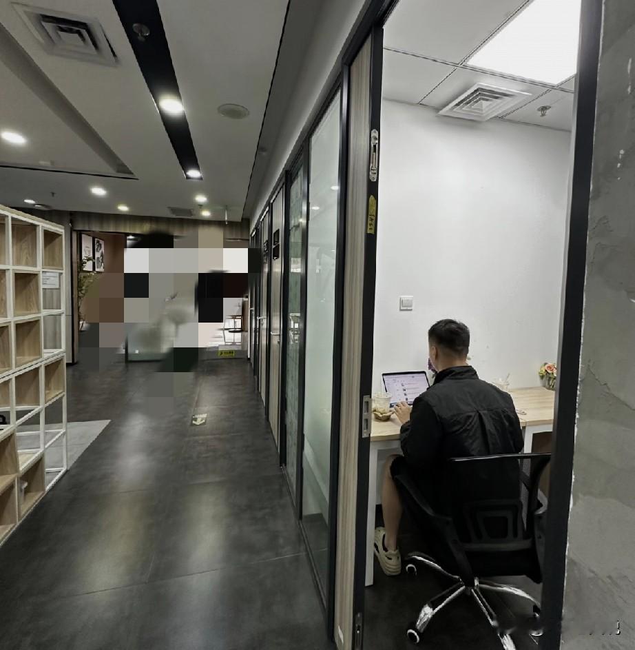 不知道大家遇到没到过这种情况：在招聘软件上你看到一个职位和自己非常匹配，但是你主