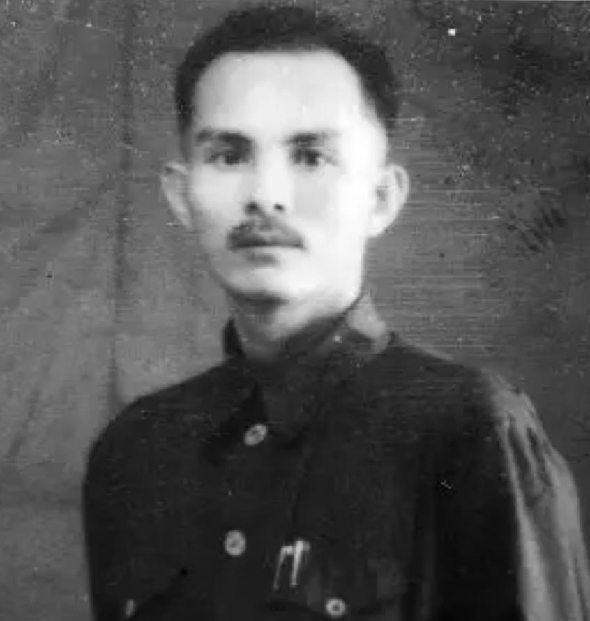 1959年，解放海南的大功臣符振中要转业，韩先楚知道后，连忙劝阻：“你这种人才不