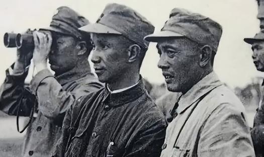 1984年，开国大将粟裕去世，妻子楚青按照他的遗愿，首先来到了南京。不曾想，在南