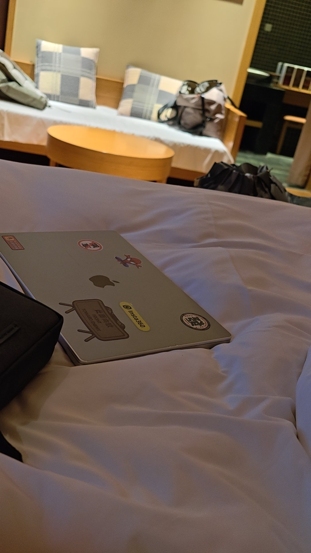 出差多了有病每天早上醒了先要定位自己在哪个城市