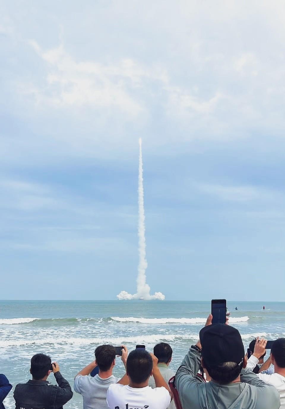 接龙三号遥八运载火箭一箭12星海上发射成功……两个月来，捷龙三号运载火箭已经执