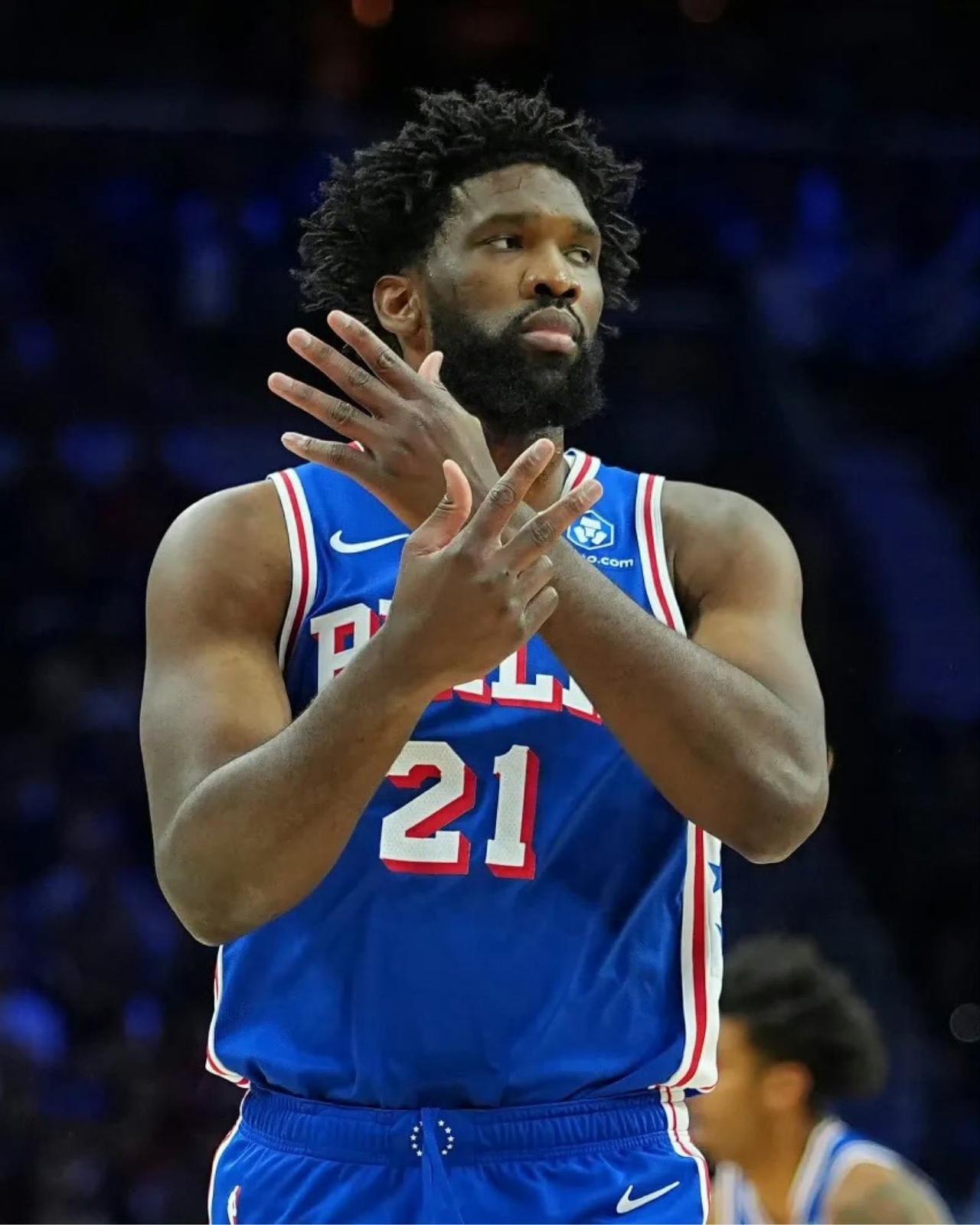 有一说一，恩比德和艾顿根本不在一个级别！！艾顿:27岁，2018年状元秀。全场