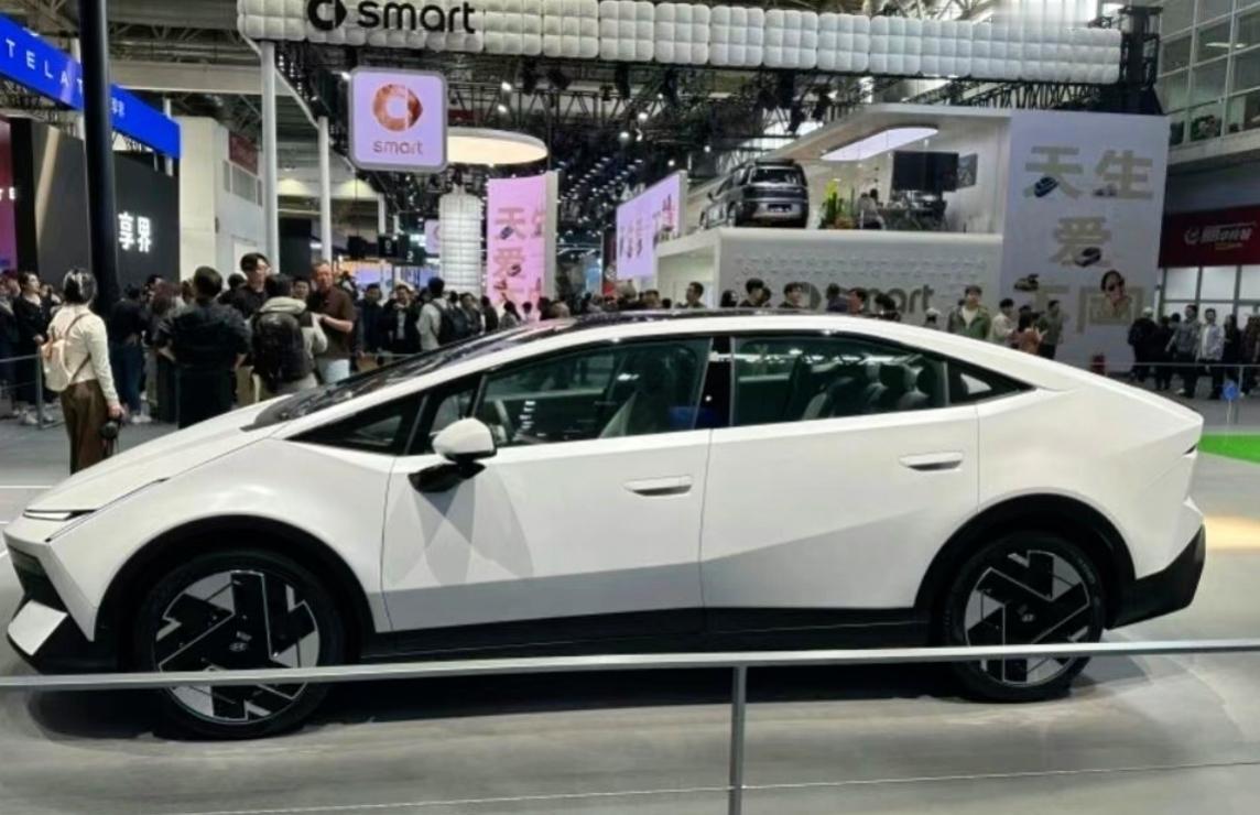 4月24日，北京国际车展现场，北京现代与Momenta深度合作打造的首款车型——