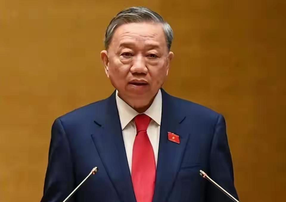 拒绝中方借道，越南专机抵美，即将与美国签约，两轮争端打响苏林的专机落地纽约